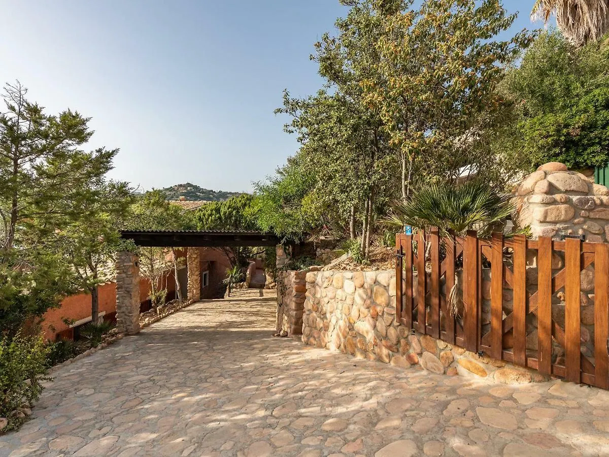 Villa Golfo Degli Angeli Torre delle Stelle 0*,